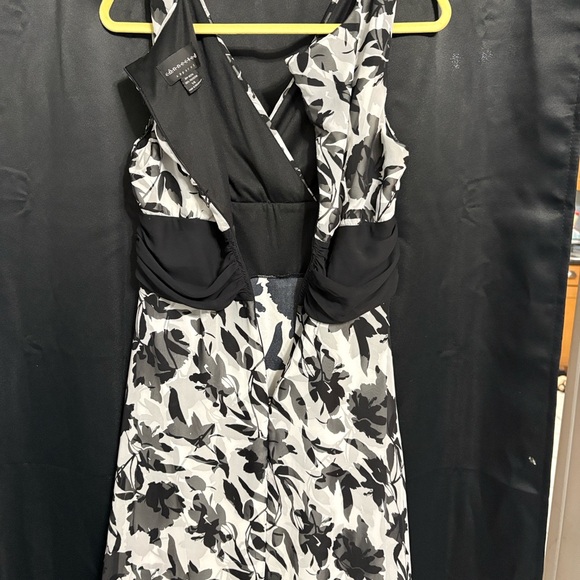 Connected Apparel Black and White Floral Midi Dress - Picture 5 of 5